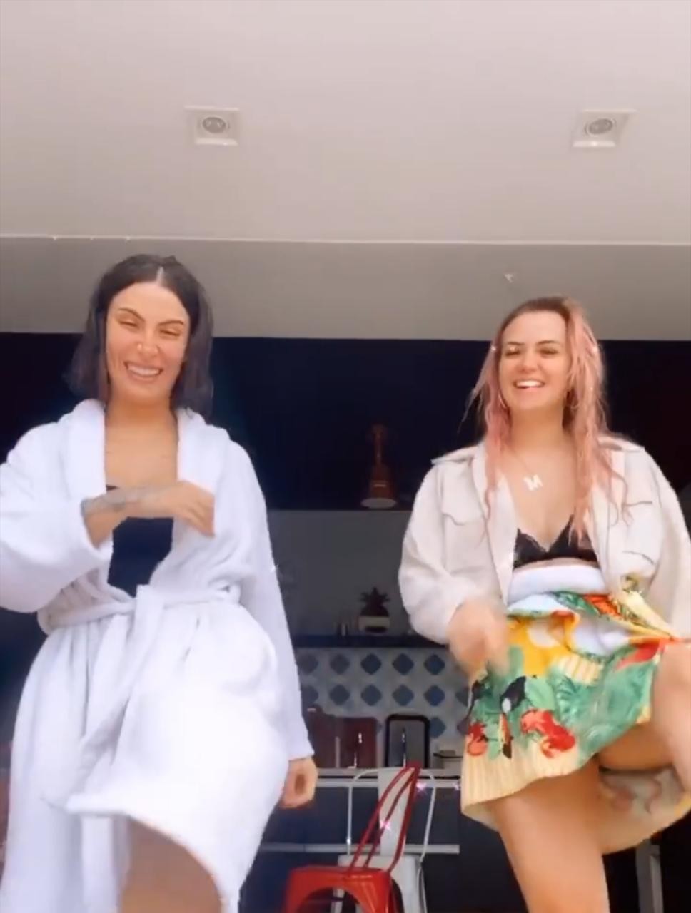 Bianca Andrade e Marcela McGowan curtem domingo juntas (Foto: Reprodução/Instagram)