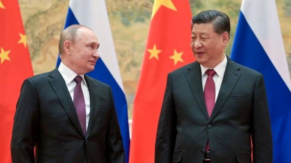 Putin e Xi Jinping se reuniram em Pequim semanas antes do início da invasão russa à Ucrânia — Foto: Alexei Druzhinin/TASS via Getty Images/BBC