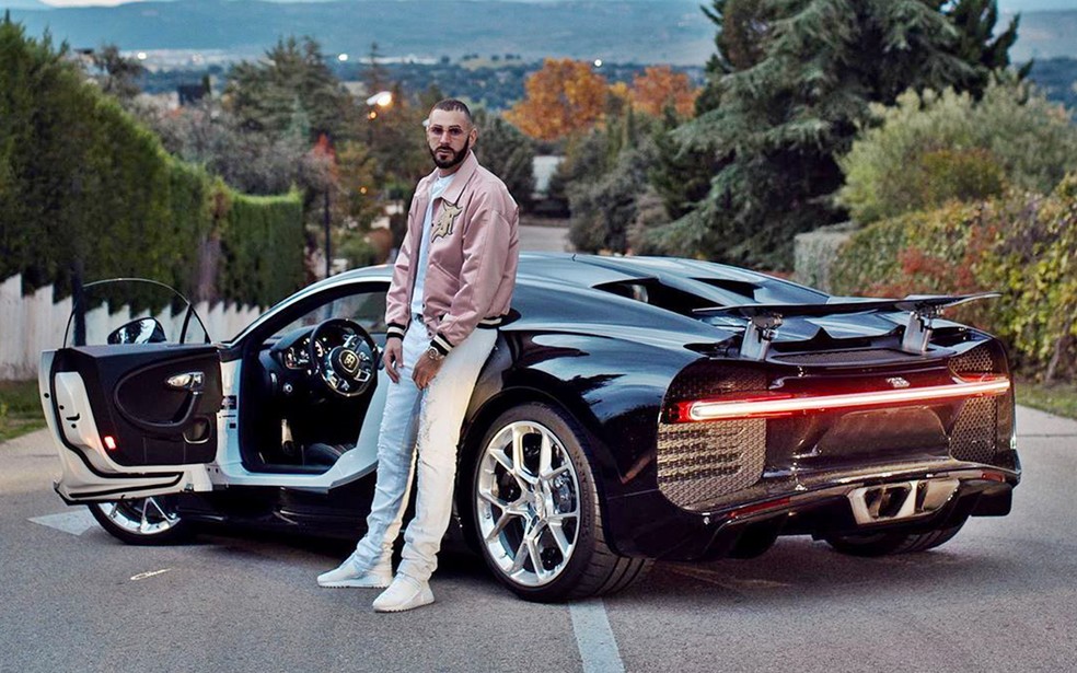 Benzema considera seu Bugatti Chiron o mais valioso da sua coleção de supermáquinas — Foto: Reprodução 