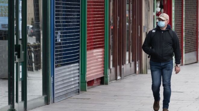 BBC - Do ponto de vista econômico, o economista Richard Baldwin propõe proteger as pessoas mais vulneráveis, empresas e bancos (Foto: Getty Images via BBC News)