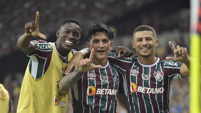 Cano comemora gol pelo Fluminense na final do Carioca