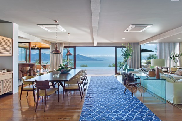 Casa de 400 m² em Ilhabela tem vista para o mar (Foto: FOTOS LEANDRO FARCHI)
