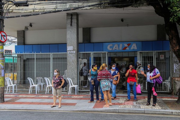 Auxílio emergencial: Mais de 50 agências da Caixa abrem no sábado na Bahia;  confira | Bahia | G1
