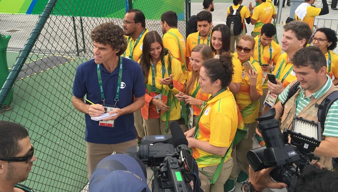 Gustavo Kuerten no Centro Olímpico de Tênis (Foto: Thiago Quintella)