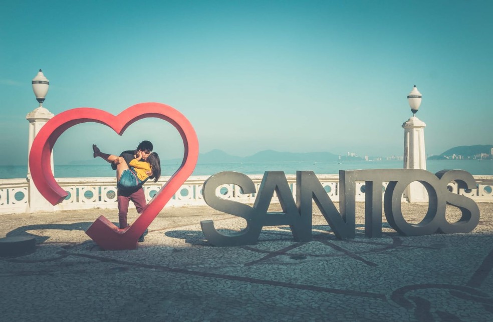 Casal que se conheceu na pandemia está noivo e tenta realizar sonho de se casar — Foto: Arquivo pessoal