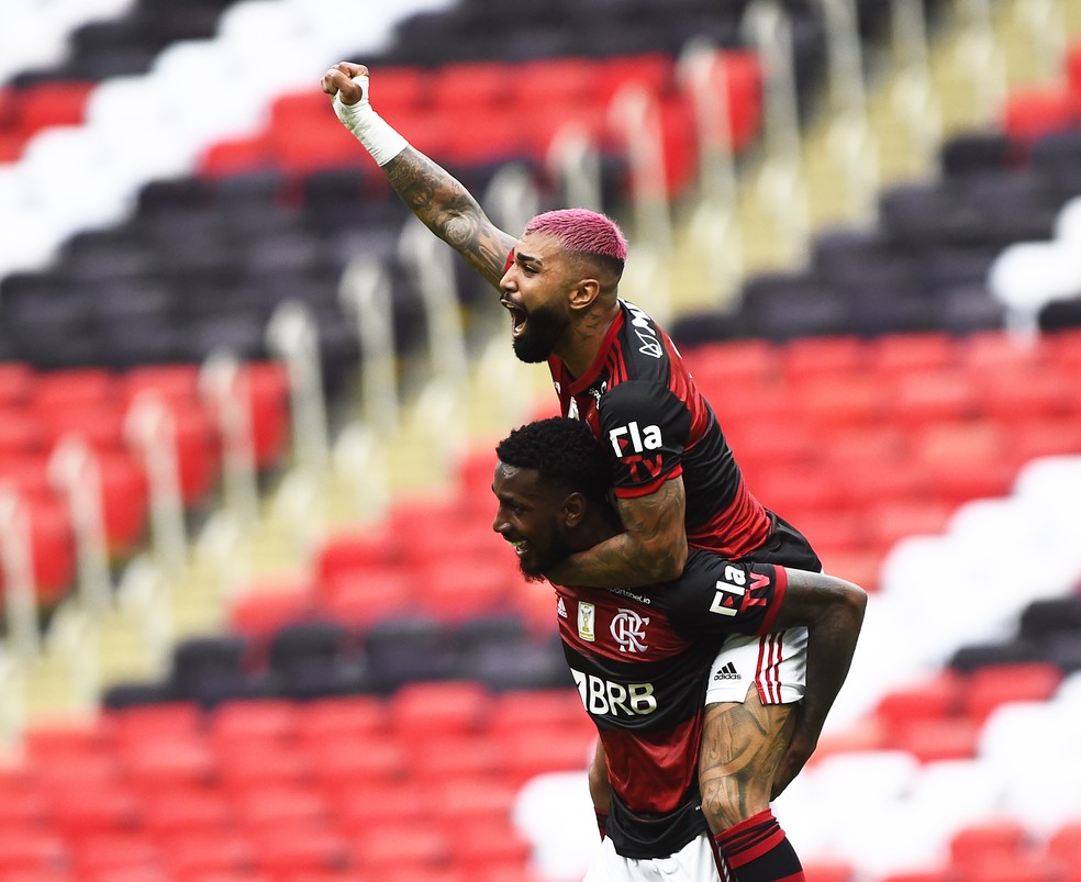 Gabigol e Gerson - Flamengo x Internacional, Brasileirão  — Foto: André Durão