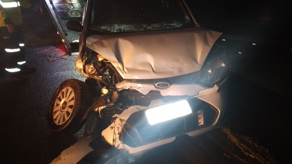 Um dos acidentes foi em Pacaembu, por volta das 23h40 — Foto: Polícia Rodoviária
