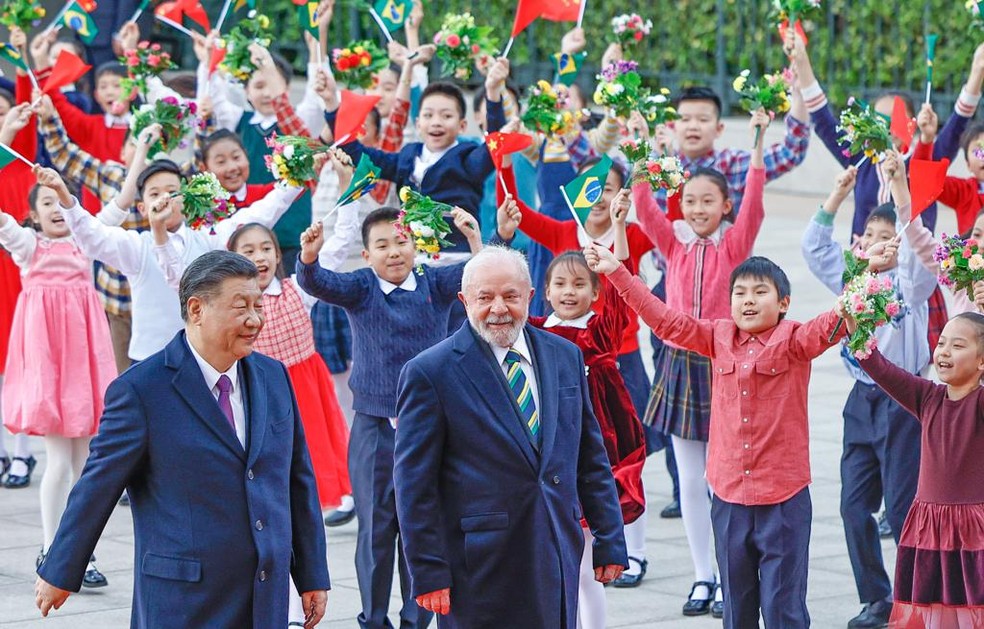 Presidente Lula e presidente chinês, Xi Jinping, durante encontro em Pequim — Foto: Ricardo Stuckert/Presidência da República