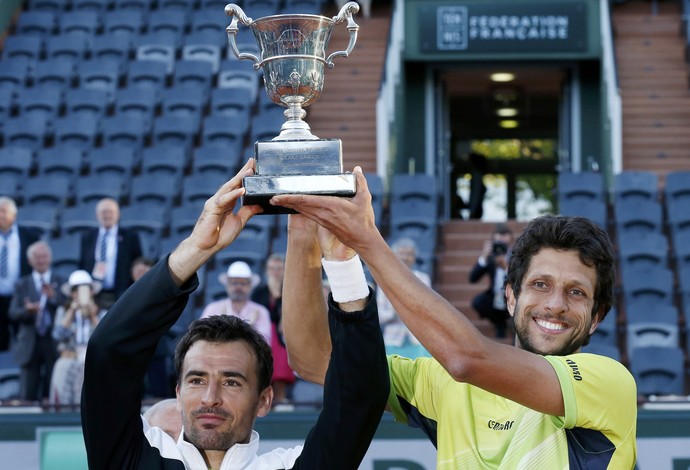 Marcelo Melo e Dodig são campeões em Roland Garros (Foto: REUTERS/Pascal Rossignol)