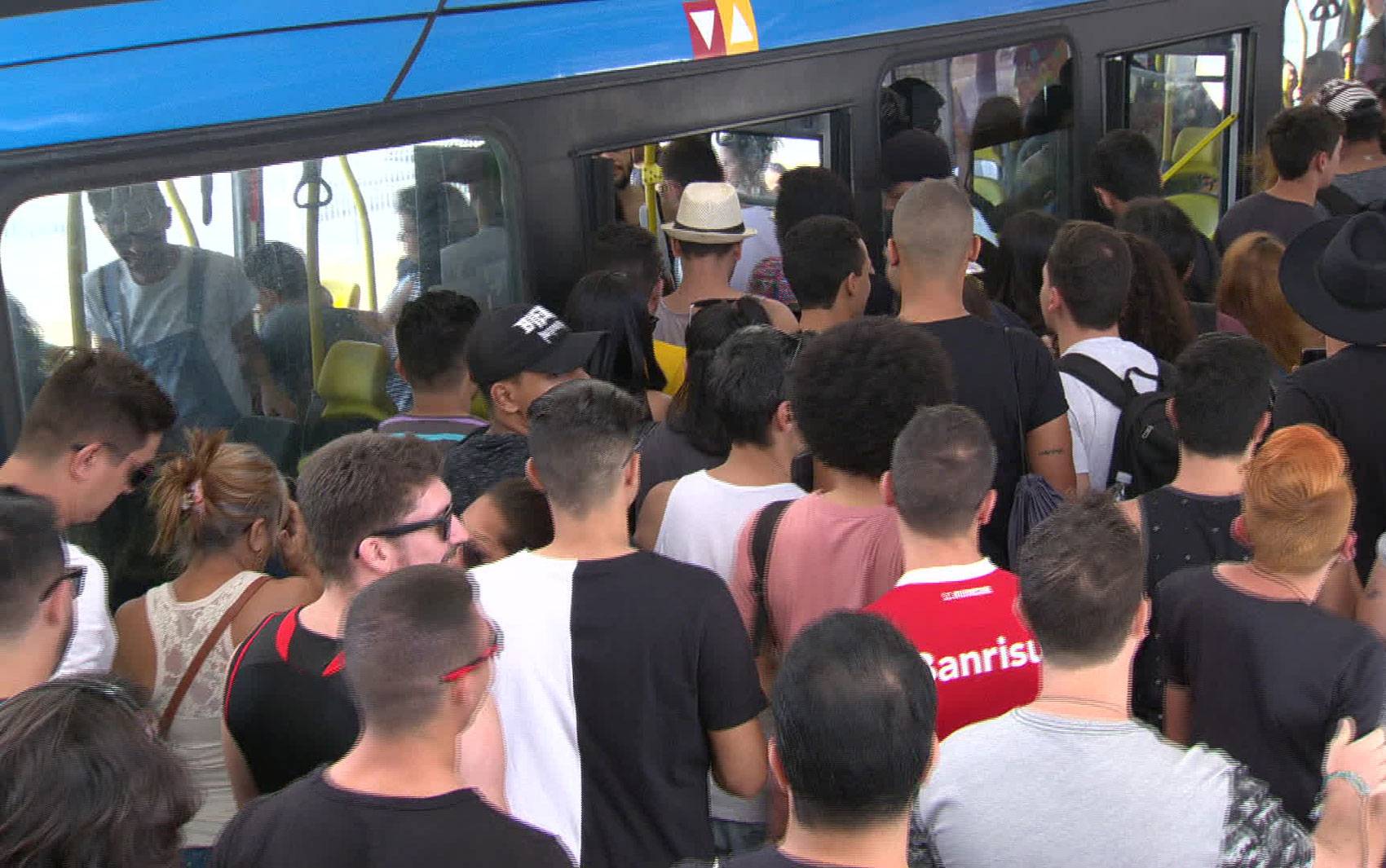 BRT transportou 70 mil passageiros no 1º dia do Rock in Rio e bateu recorde