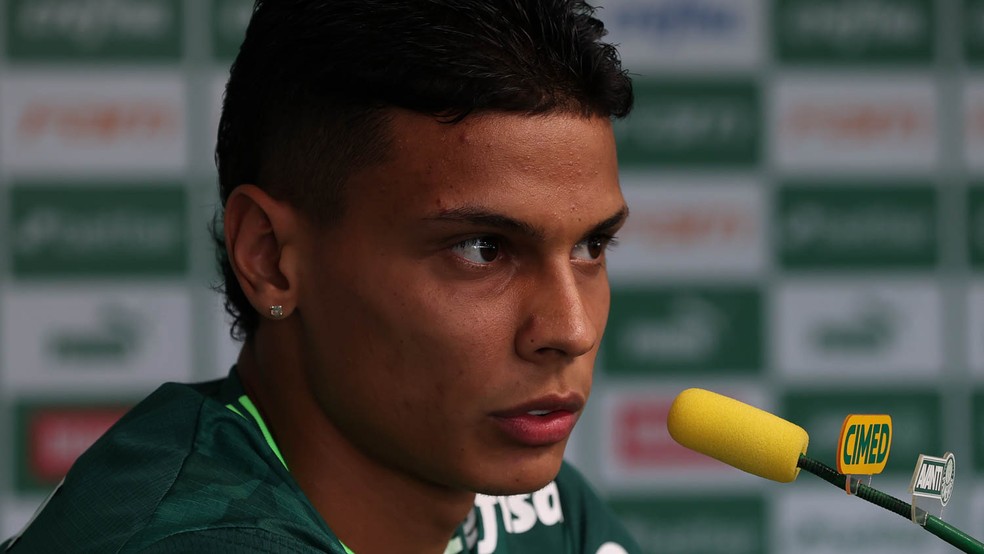 Richard Ríos em sua apresentação no Palmeiras — Foto: Cesar Greco/Palmeiras