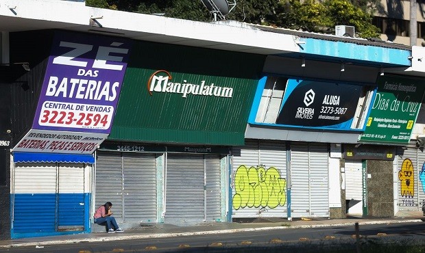 Comércio fechado na DF (Foto: Marcello Casal Jr./Agência Brasil )