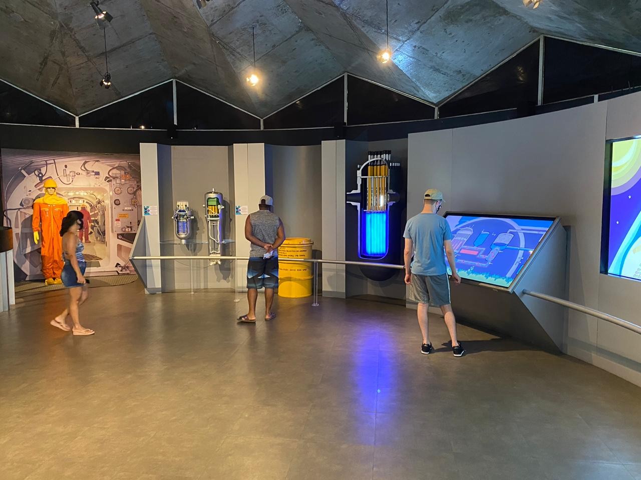 Em uma live, também será possível conhecer o observatório nuclear em Angra dos Reis (Foto: Divulgação) Em uma live, também será possível conhecer o observatório nuclear em Angra dos Reis (Foto: Divulgação)
