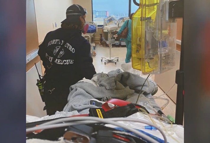 51 pacientes que estavam internados no Hospital Adventista Avista, em Louisville (EUA), precisaram ser removidos durante incêndio que atingiu a região (Foto: Reprodução/Fox 31)