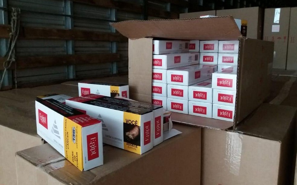 Cigarros apreendidos em Aracaju — Foto: Sefaz/Arquivo