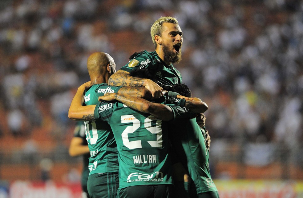 Palmeiras derrotou Santos no jogo de ida da semifinal, no Pacaembu (Foto: Marcos Ribolli)