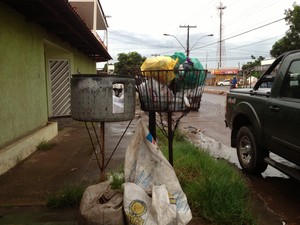 Vencedora da licitação ficará responsável pela coleta de lixo por dois anos  (Foto: Graziela Miranda/G1)