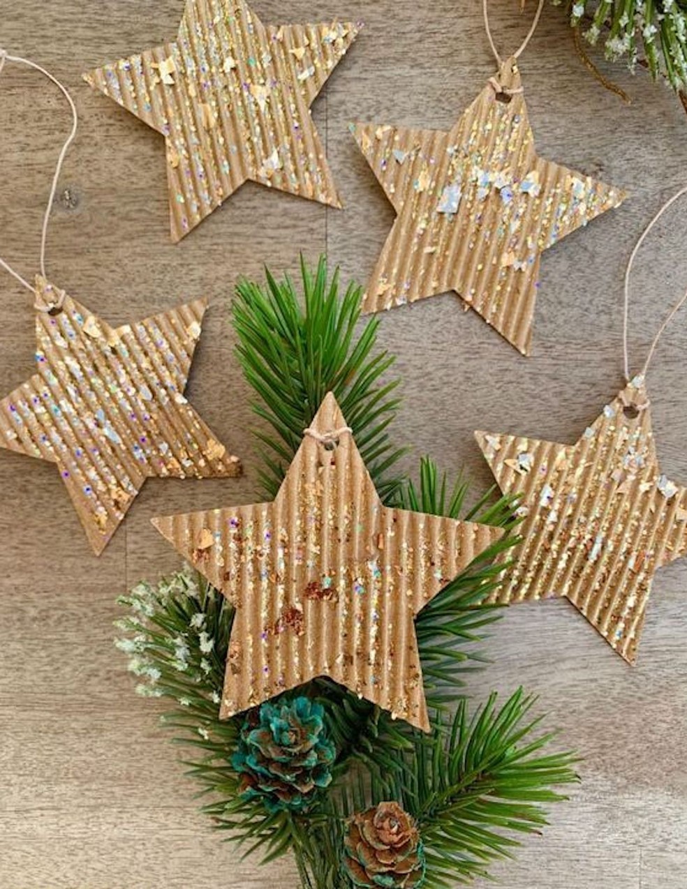 25 ideias de decoração de Natal baratas e criativas para fazer em casa |  Faça você mesmo | Casa e Jardim