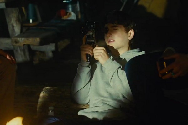 Gabriel LaBelle em cena de The Fabelmans (2022), autocinebiografia do cineasta Steven Spielberg (Foto: Reprodução)