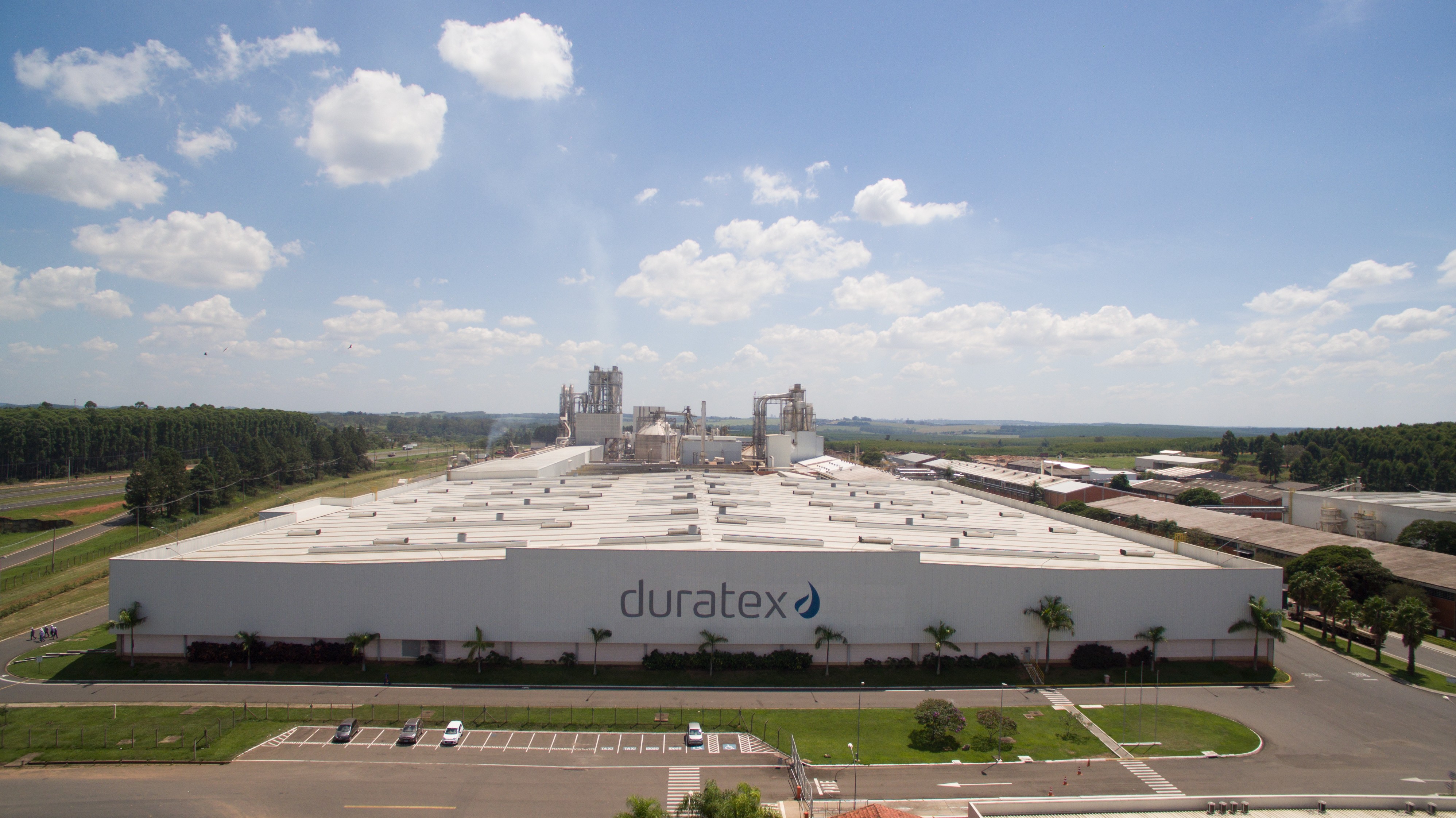 Fábrica da Duratex em Agudos (Foto: Divulgação)