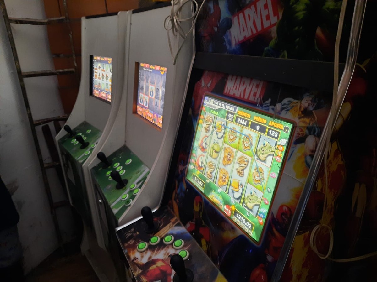 Jogos de slot gratis High Five II