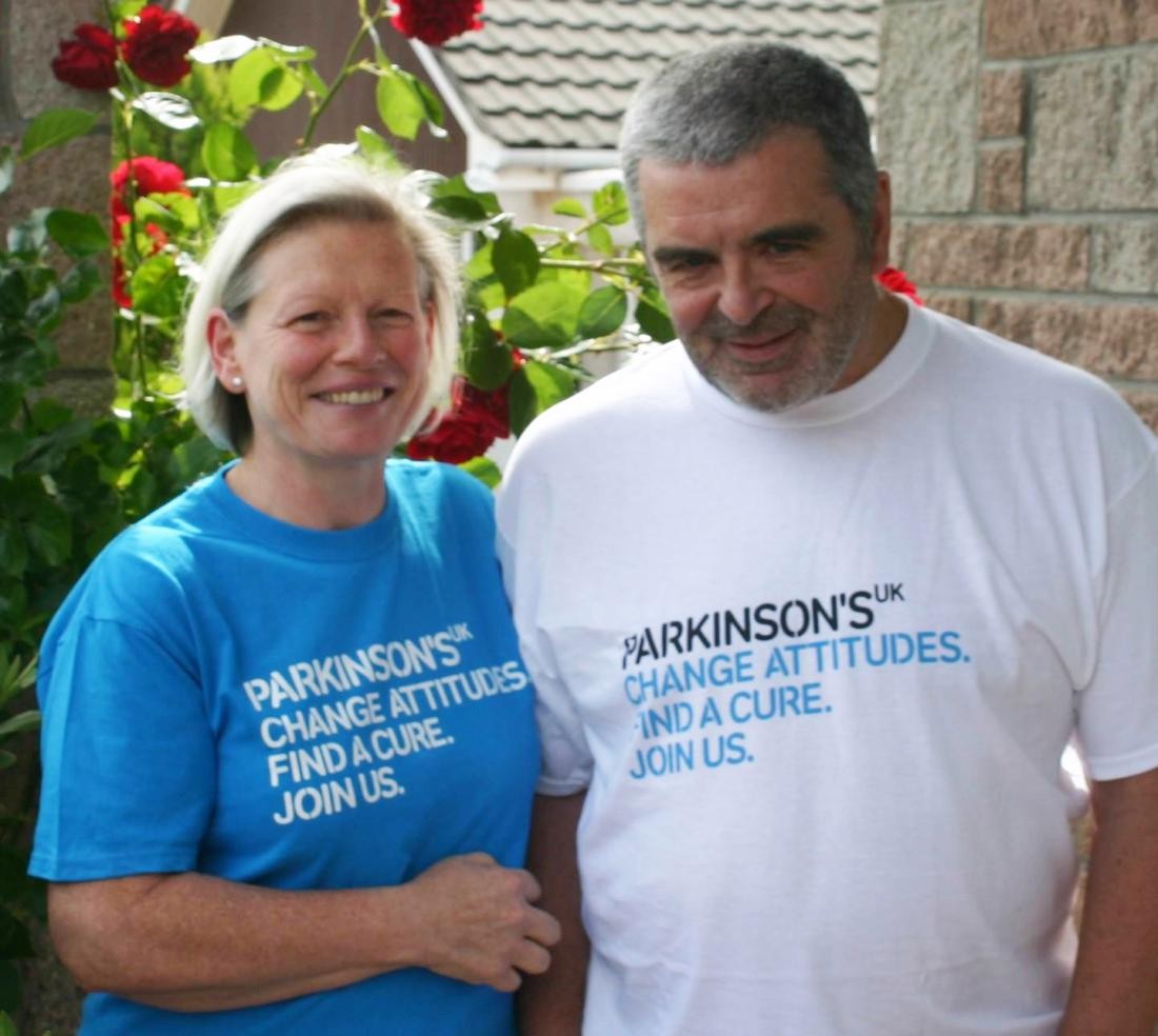 Joy e seu marido: o olfato dela pode mudar o modo como enxergamos o Mal de Parkinson  (Foto: Reprodução Parkinson´s UK)