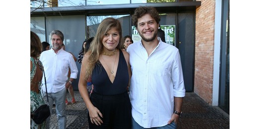 A atriz Julia Werneck e o namorado Victor Lima (Foto: Reginaldo Teixeira)