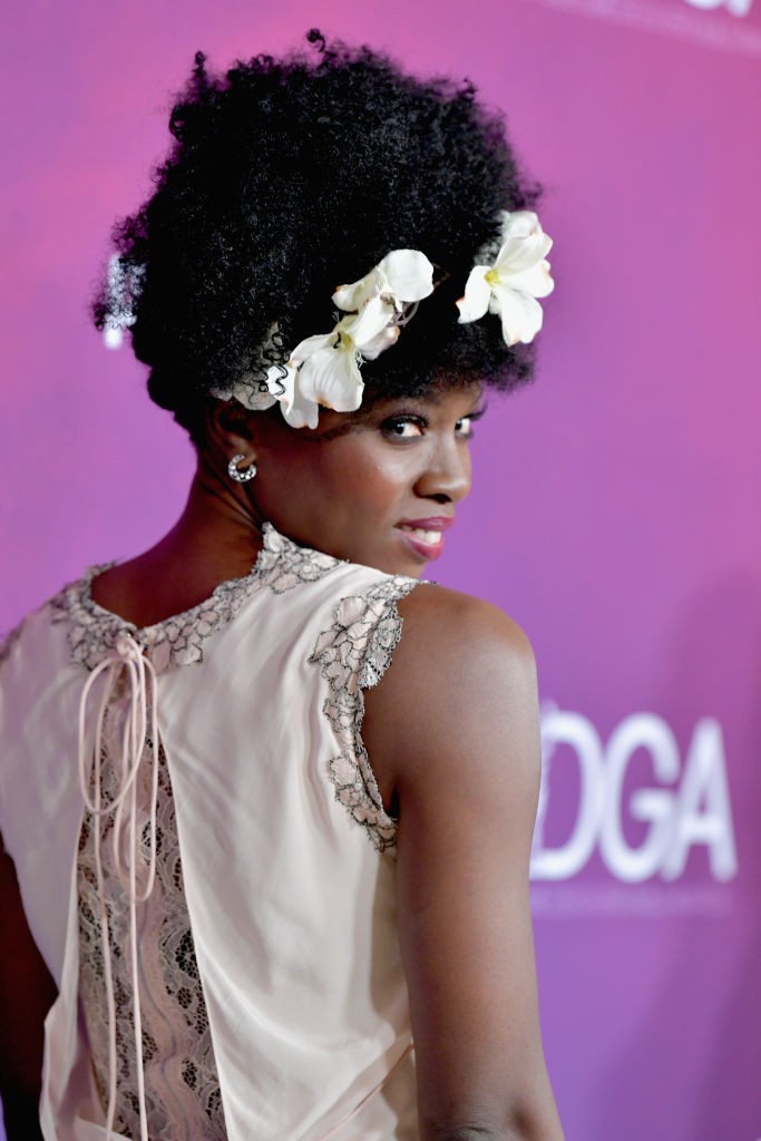 BEVERLY HILLS, CA - FEBRUARY 19:  Danai Gurira, hair and fashion details, attends The 21st CDGA (Costume Designers Guild Awards) at The Beverly Hilton Hotel on February 19, 2019 in Beverly Hills, California.  (Photo by Amy Sussman/Getty Images for CDGA) (Foto: Getty Images for CDGA)