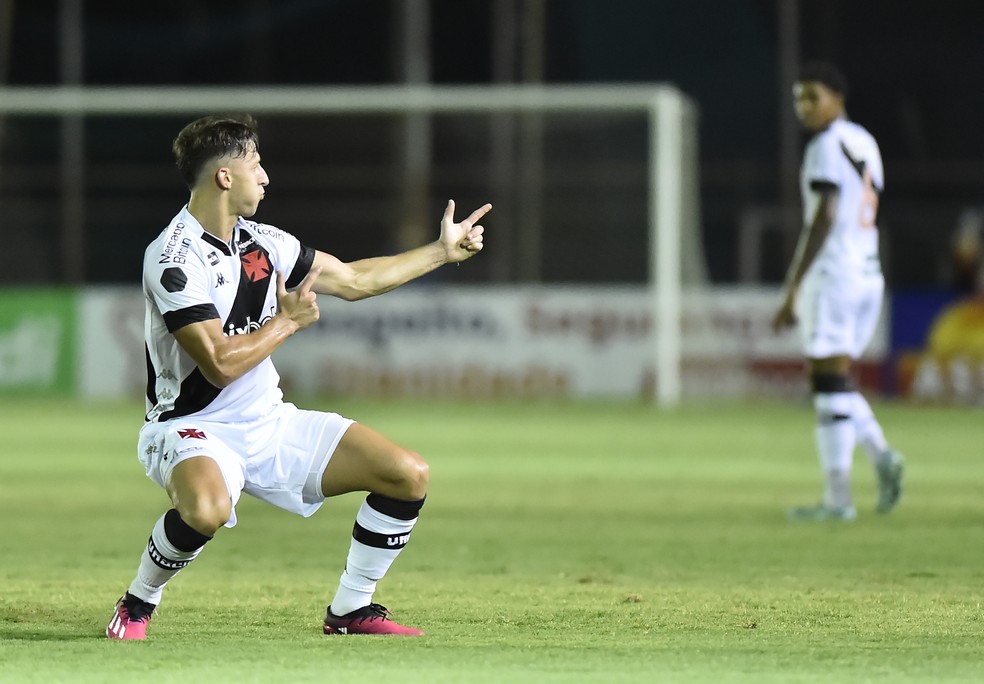 Galarza comemora gol em Audax x Vasco, pela segunda rodada do Carioca 2023 — Foto: André Durão/ge