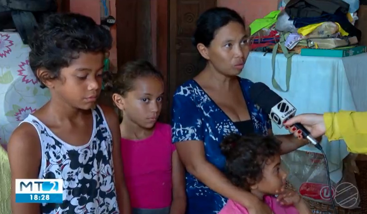 Após chuva forte em Cuiabá, família perde tudo e crianças não têm o que comer 
