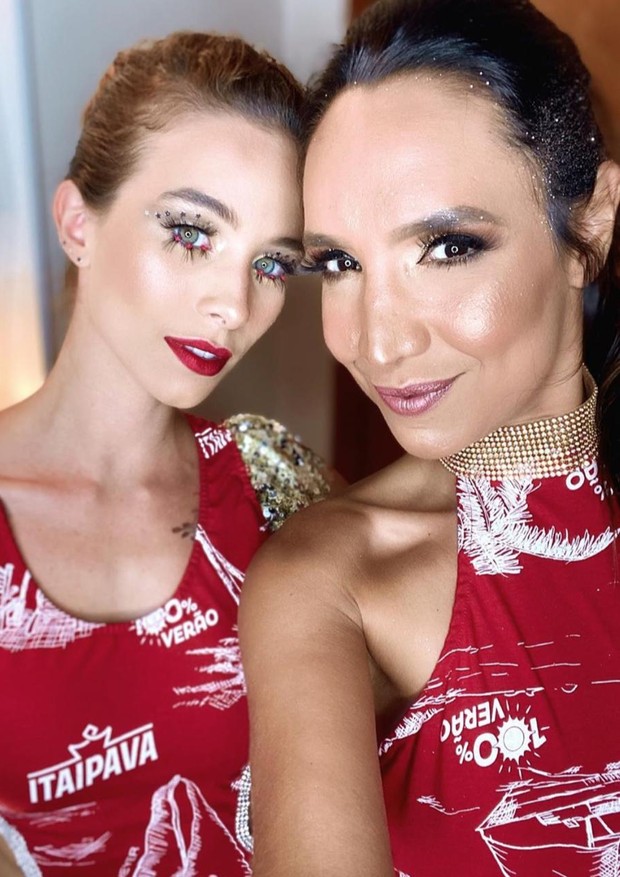 Maria Maya e Laryssa Ayres (Foto: Reprodução/ Instagram )