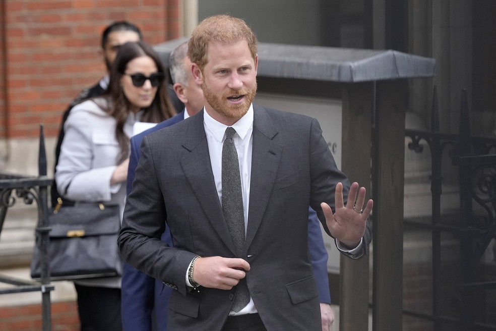 Príncipe Harry após deixar tribunal em Londres no dia 30 de março de 2023 — Foto: Kirsty Wigglesworth/AP
