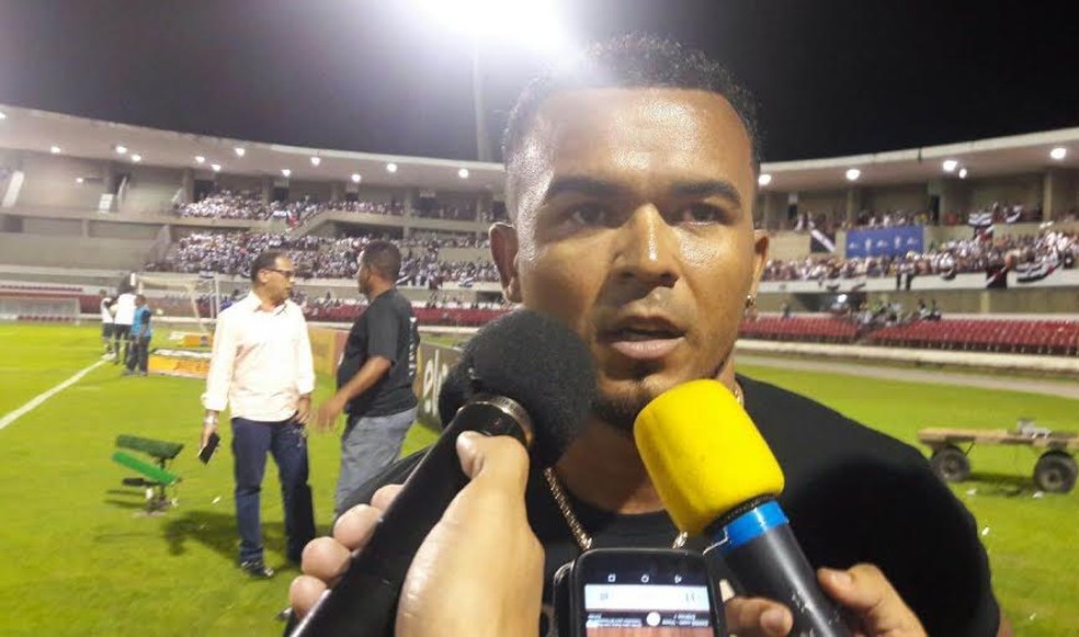 Zé Carlos diz ter acertado com o São Bernardo — Foto: Denison Roma/GloboEsporte.com