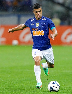 Se enfrentar o Botafogo, Egídio vai completar 100 jogos pelo Cruzeiro