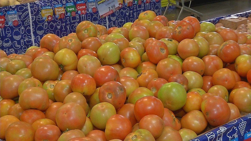 Preço do tomate caiu 40% em Campo Grande no mês de maio, segundo o Dieese — Foto: Reprodução/TV Morena