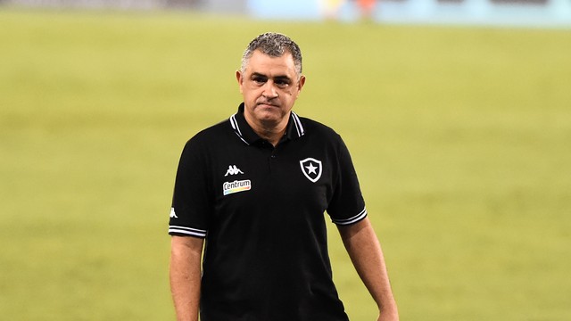 Marcelo Chamusca em sua estreia pelo Botafogo
