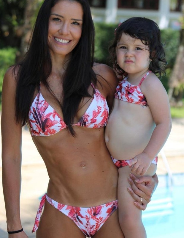 Talula Pascoli combina look com a filha (Foto: Reprodução/Instagram)