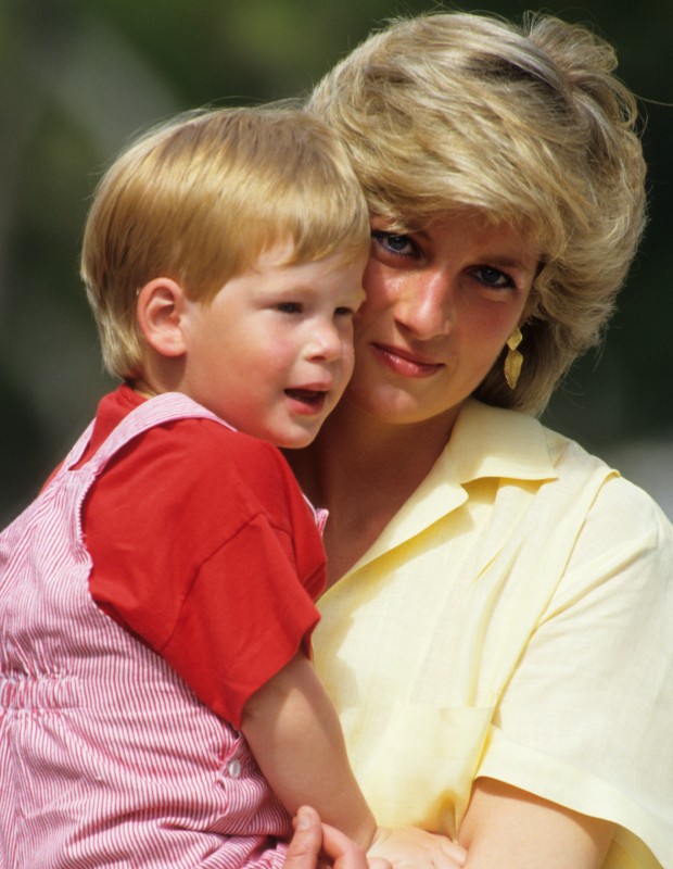 Princesa Diana e Príncipe Harry  (Foto:  Georges De Keerle/ Getty Images)