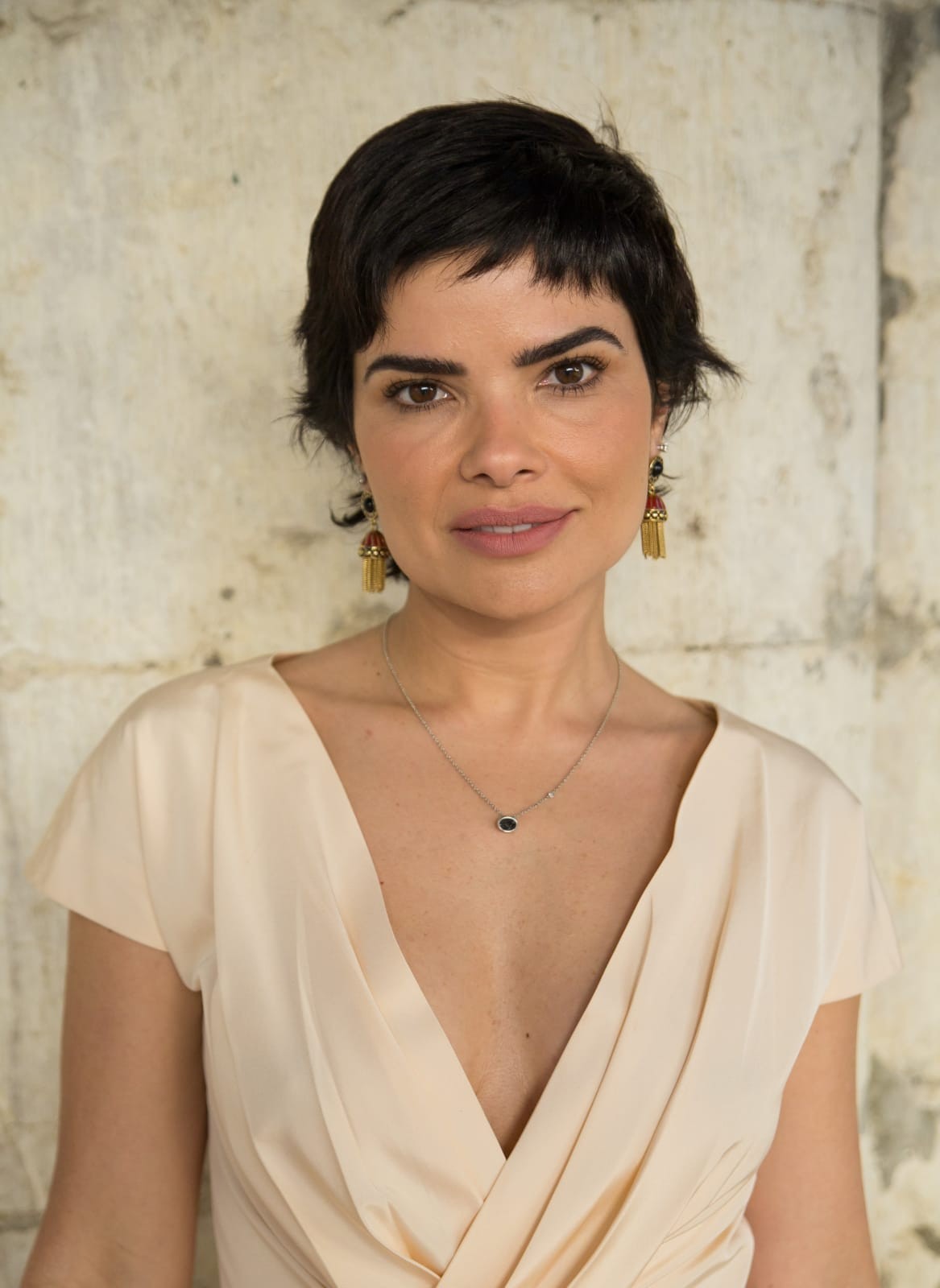 Vanessa Giácomo interpreta Leonor, personagem de destaque da novela Travessia (Foto: Adriano Fagundes/TV Globo)