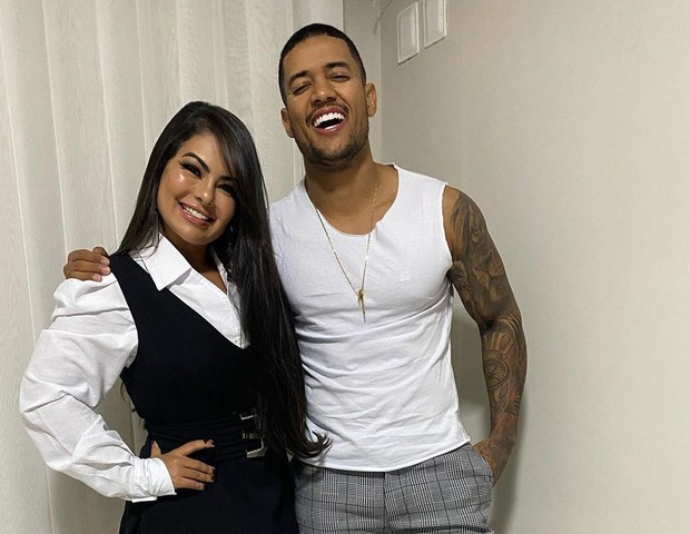 Paulinha Abelha e Clevinho Santos (Foto: Reprodução/Instagram)
