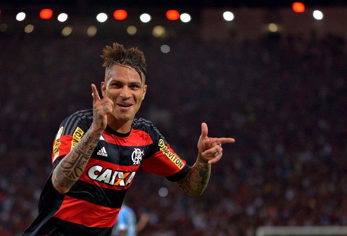 Gol Guerrero Flamengo x Grêmio Maracanã (Foto: Marcello Dias/Futura Press)