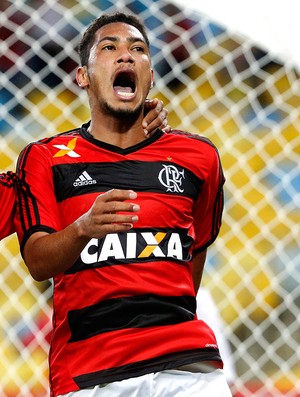 Golaços colocam Hernane, R10, Juan e mais três na lista dos mais bonitos