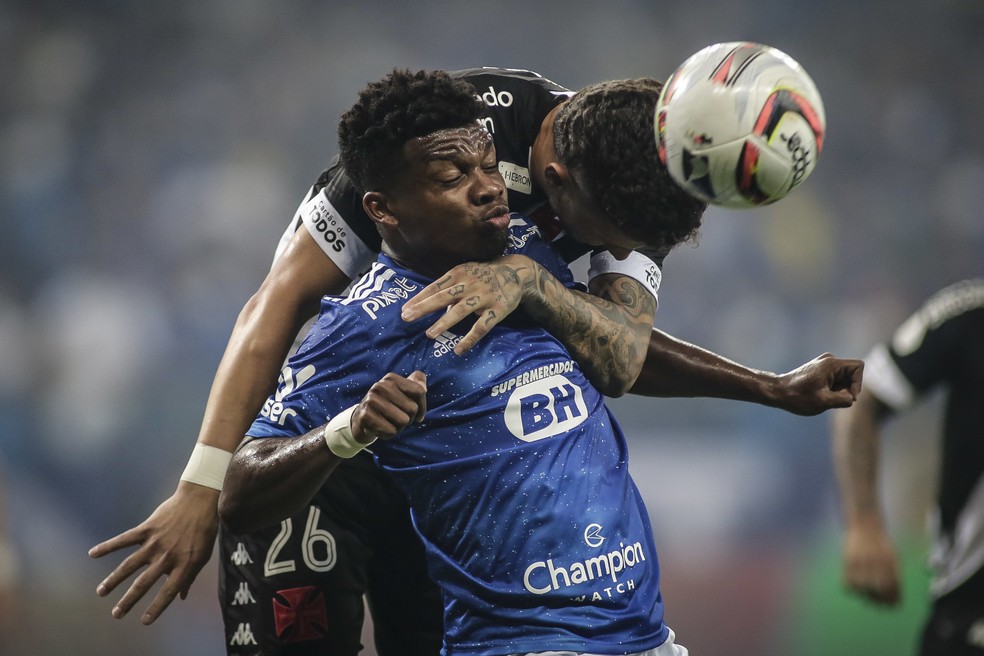 Lincoln, ex-Flamengo e atualmente no Cruzeiro, interessa ao Gois  Foto: Staff Images/Cruzeiro