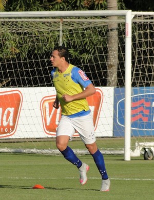 Damião quer time pensando jogo a jogo e dando algo a mais em campo