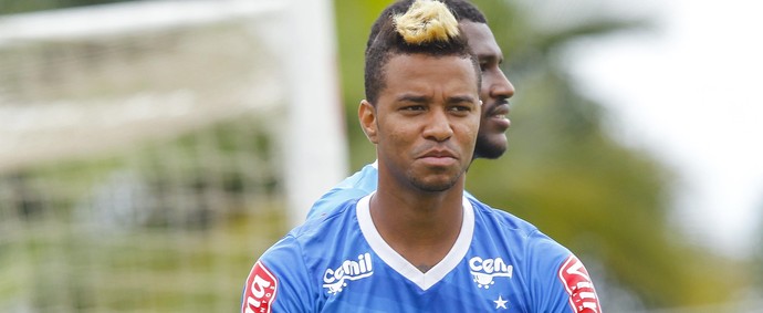 Rafael Silva elogia concorrente Willian em campo: Inteligência absurda