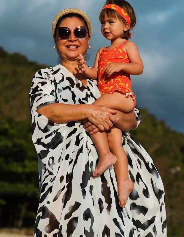 Zoe e Kika Sato (Foto: Reprodução/Instagram)