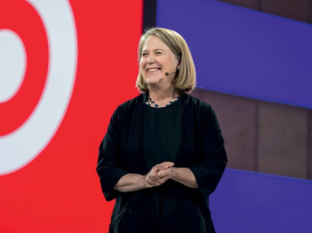 Diane Greene, CEO do Google Cloud, fala sobre as estratégias da companhia para tentar ganhar espaço no mercado de soluções corporativas  (Foto: Alive Coverage)