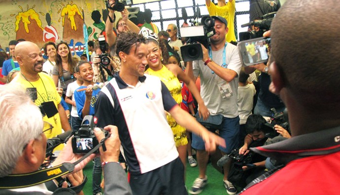 [COPA2014] Sem clube após o Mundial, muso dos Ticos conquista brasileiros