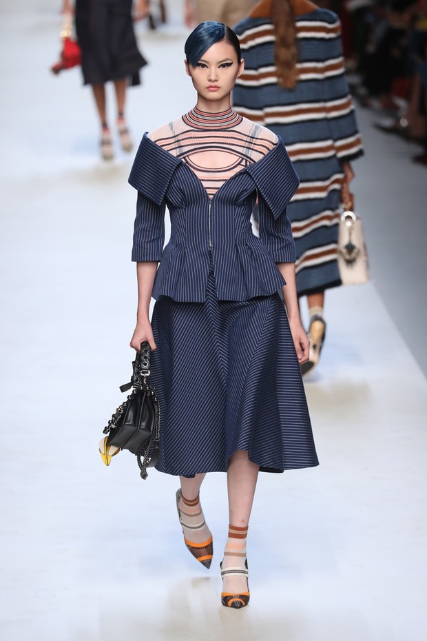 #SuzyMFW: Fendi Looks Back to Futurism - Vogue | en