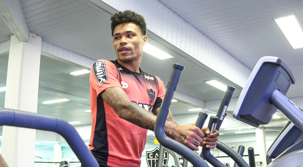 Júnior Urso, ex-Atlético-MG, é o novo jogador do Corinthians — Foto: Bruno Cantini/Atlético